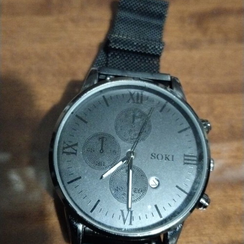 SOKI wristwatch with quartz movement and date, black magnetic metal strap