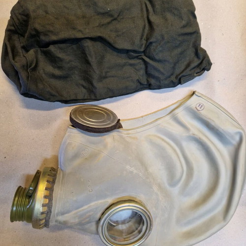 Full head gas mask with bag and tape Bulgarian army used