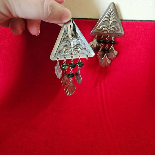 Vintage earrings used, silver with unique carving