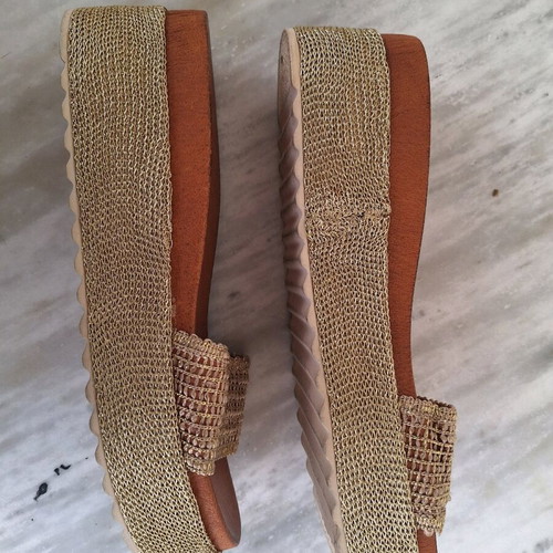 Dolce flat platform leather sandals like new, size 41