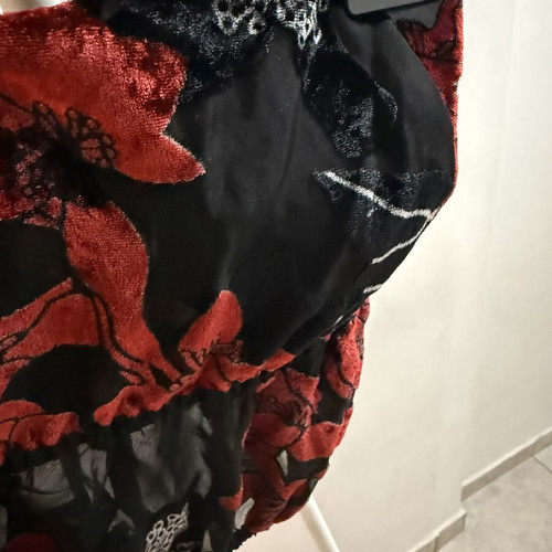 Strapless Top mya collection medium large, like new, black and red