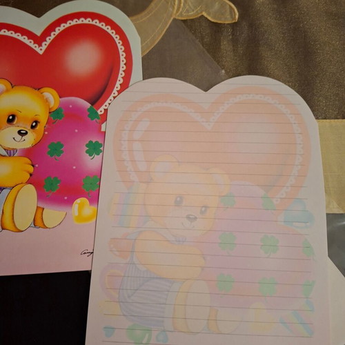 Vintage 1990 stationery new with teddy bear and envelopes