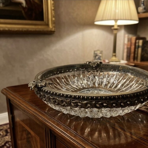 Vintage crystal bowl with decorative metal rim like new