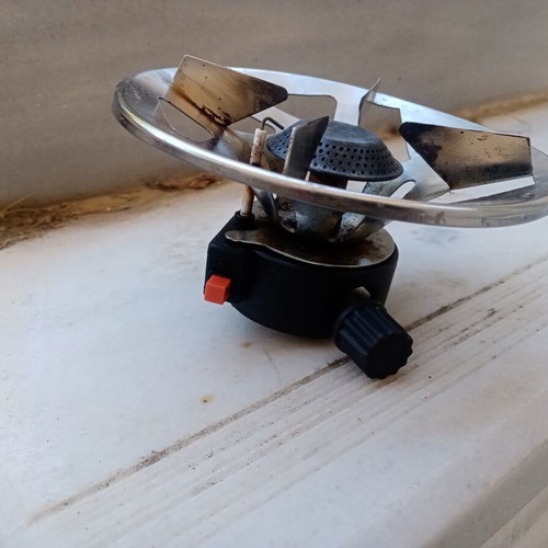 Portable Gas Stove SGC90 used with automatic ignition for 500gr bottle