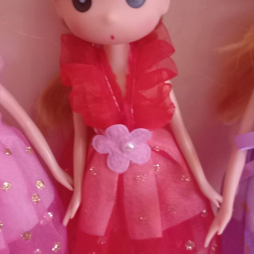 Dolls pack of 11 like new