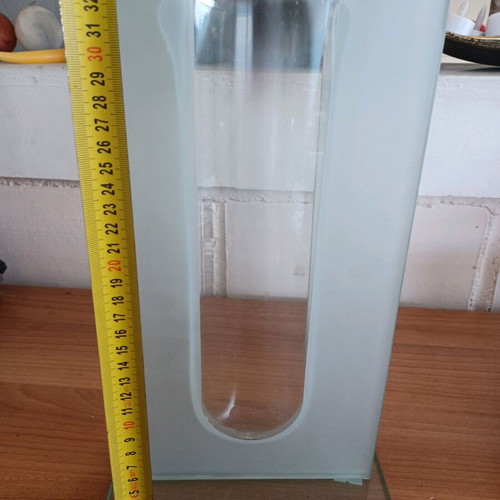 Modern vase like new