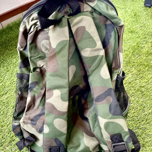 Backpack camouflage pattern, like new