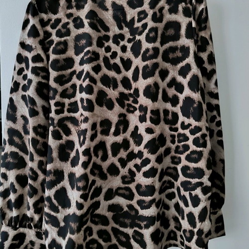 Women’s animal print long sleeve shirt new Shein black brown