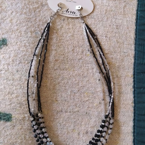 Statement beaded necklace new, black and white