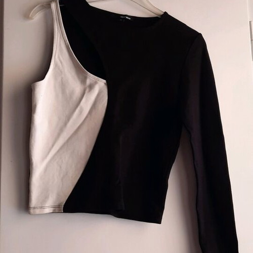 Tally Weil women's blouse size XS black and white like new