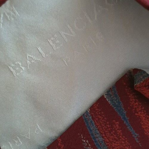 Balenciaga 100% silk tie like new, multicolor