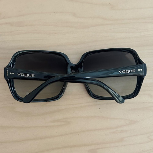 Vogue VO2513 oversized sunglasses, black