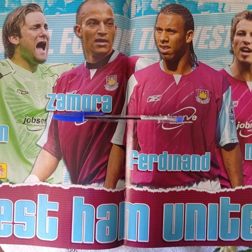 Match Football Magazine issue 12-18/6/2096 like new with West Ham posters