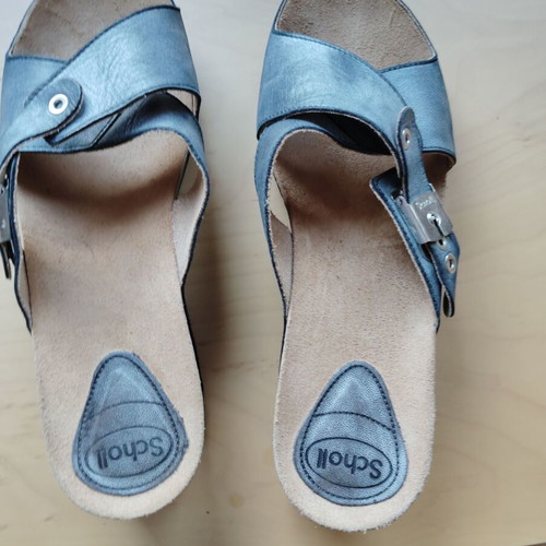 Scholl women's slippers natural leather size 41 like new