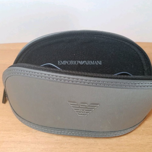 Γυαλιά ηλίου Emporio Armani σαν καινούργια