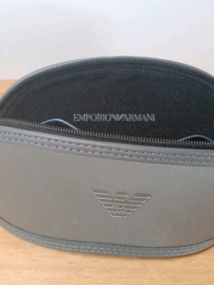Γυαλιά ηλίου Emporio Armani σαν καινούργια