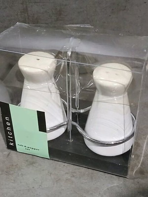 Ceramic salt shakers new
