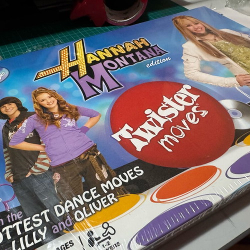 Hannah Montana Twister Moves game like new