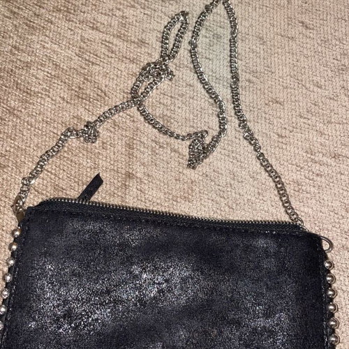 Small crossbody bag used in excellent condition