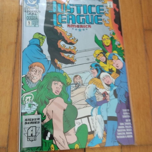 Justice League International used series 102 issues 91% complete