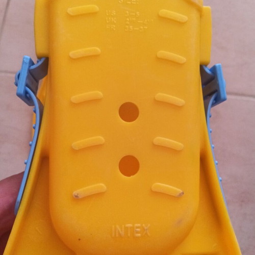 Intex adjustable children's swim fins used, size 35-37, yellow
