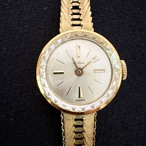 Eska Swiss gold bracelet watch 18 carat vintage