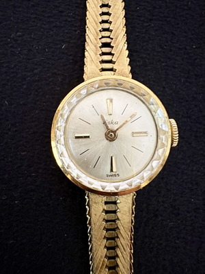 Eska Swiss gold bracelet watch 18 carat vintage