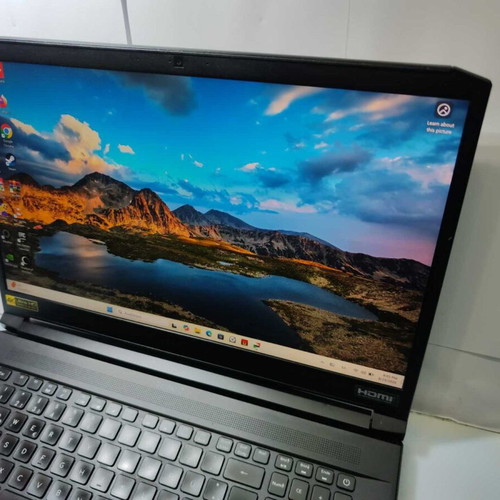 Acer ConceptD 5 Pro CN517 17.3" 4K UHD laptop, i7-9750H, 16GB RAM, 1TB NVMe, GTX 1660 Ti