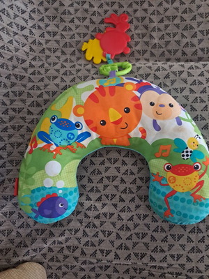 Fisher-Price μαξιλαράκι δραστηριοτήτων μεταχειρισμένο με πολύχρωμα σχέδια ζώων του δάσους