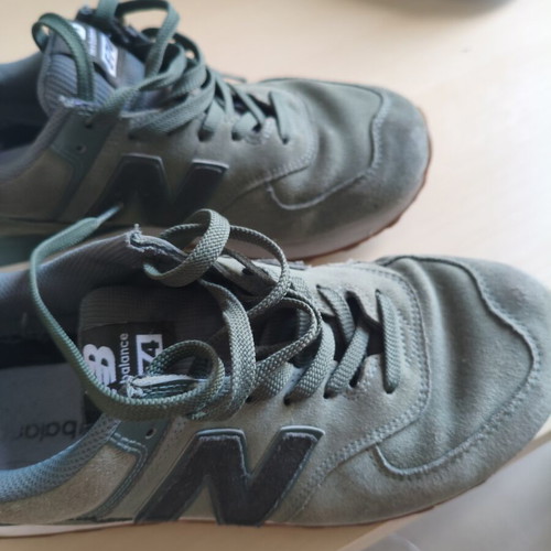 New Balance 574 sneakers used, size 44, khaki with gum sole
