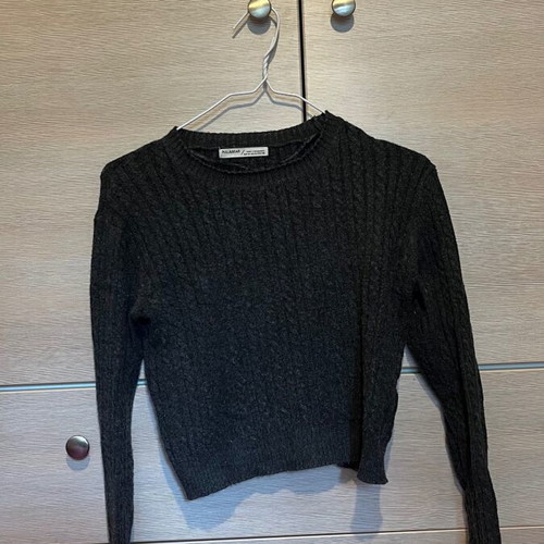 Black knitted pull&bear sweater medium like new