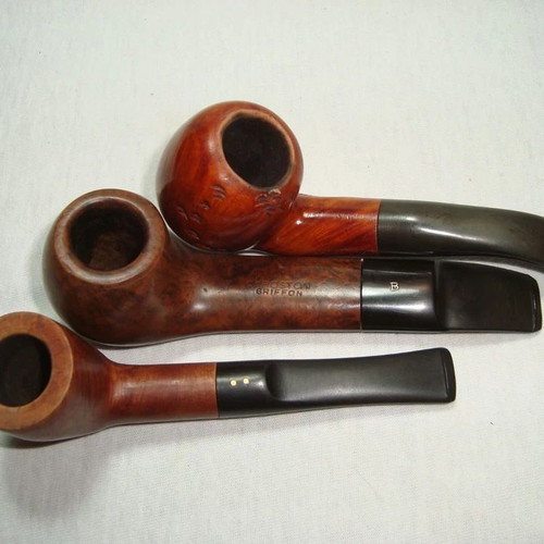 Tobacco pipes Vanguard, Dr. Boston, Pipex with wooden ESA Denmark stand used