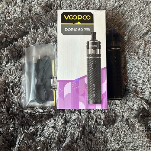 Voopoo Doric 60 Pro vape like new with coil and cables