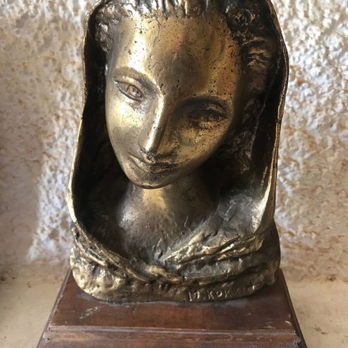 Bronze sculpture M.Kokkino like new, height 25 cm
