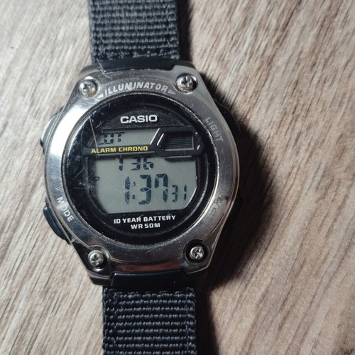 Casio watch like new, silver unisex