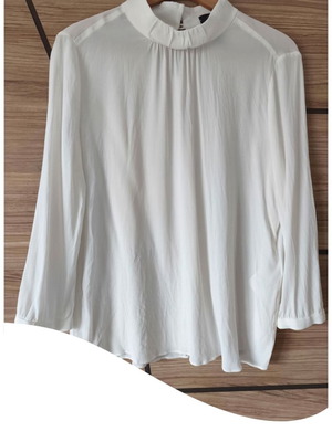 Marccain women's blouse like new, size M, white