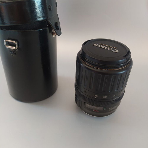 Canon EF 35-135 F/4-5.6 USM Ultrasonic lens used with case