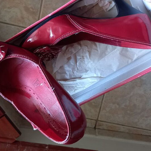 Red pumps used size 38 with 7cm thin heel