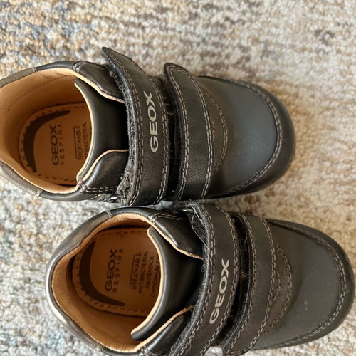 Geox children's shoes used, dark gray with small flowers
