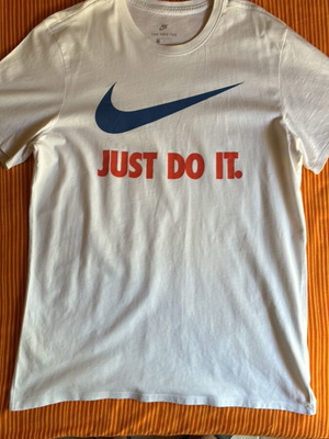 Nike T-shirt, size L, white