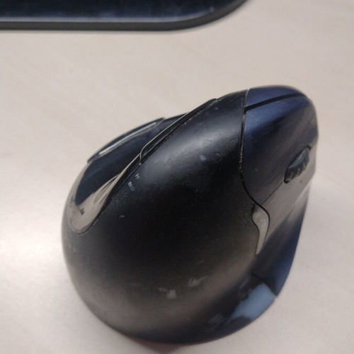 Evoluent vertical ergonomic mouse used