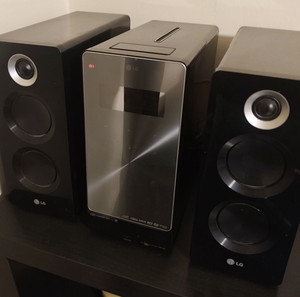 Mini Hifi & DVD/CD Player - LG FB166