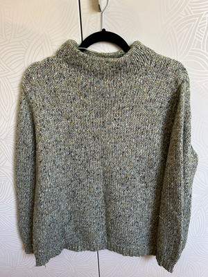 Wool Sweater like new, size XL