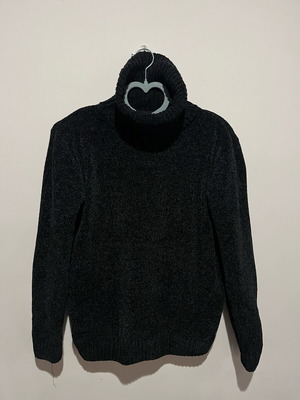 Women's turtleneck used, black, size S/M