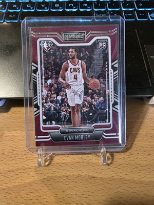 Evan Mobley rookie card like new 2021-22 Panini Chronicles Playbook