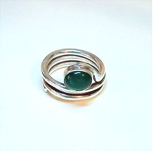 Ασημενιο δαχτυλιδι με πρασινη ημιπολυτιμη πετρα