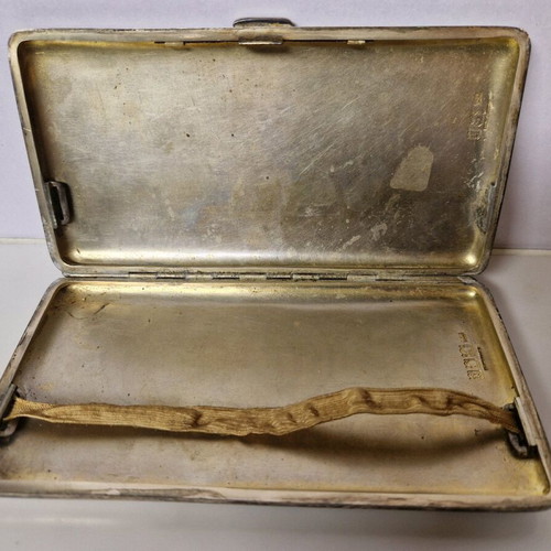 Cigarette case used, silver with slight wear