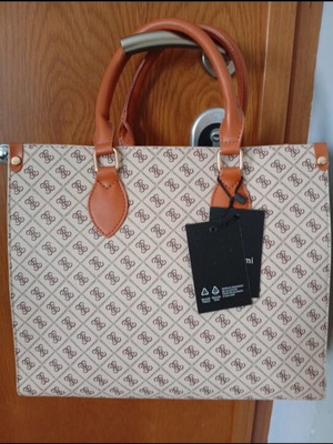 Handbag and shoulder bag, beige and brown