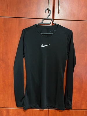 Nike Dry Fit μπλούζα μέγεθος S αφόρετη, μαύρη