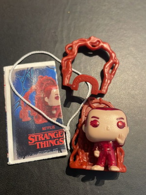 Stranger Things Kinder Joy VC276 figure with tag and string